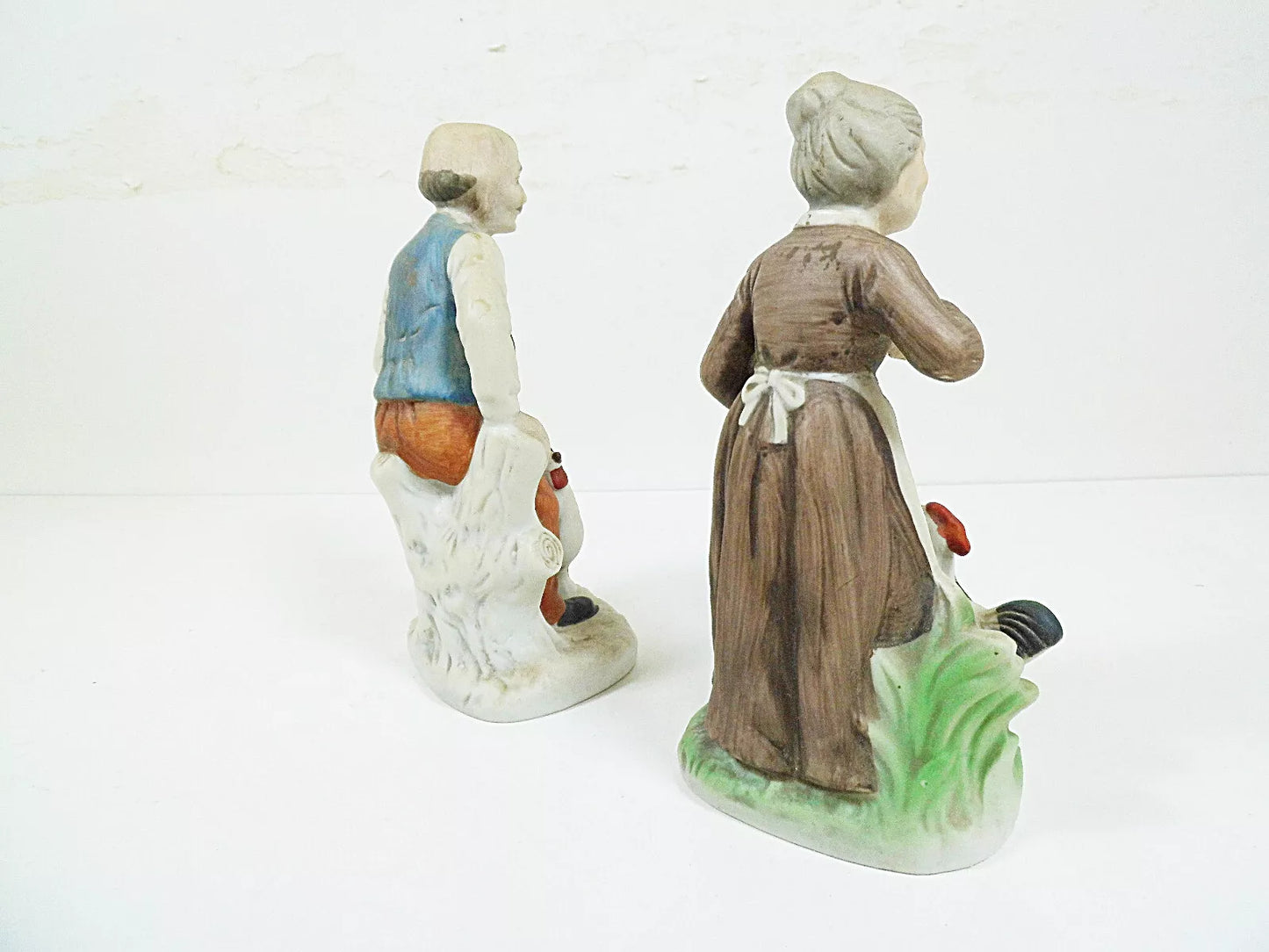 2 Vintage ArtMark Ceramic Figurines
