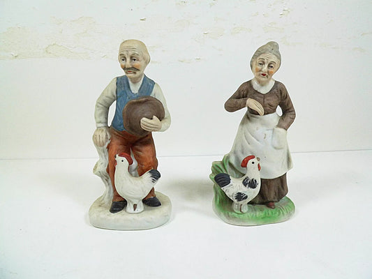 2 Vintage ArtMark Ceramic Figurines